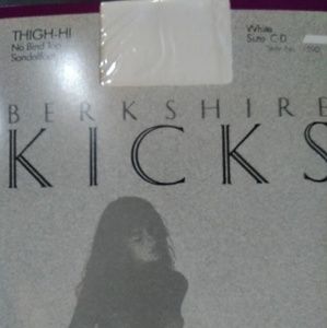 Berkshire Kicks thigh high stockings